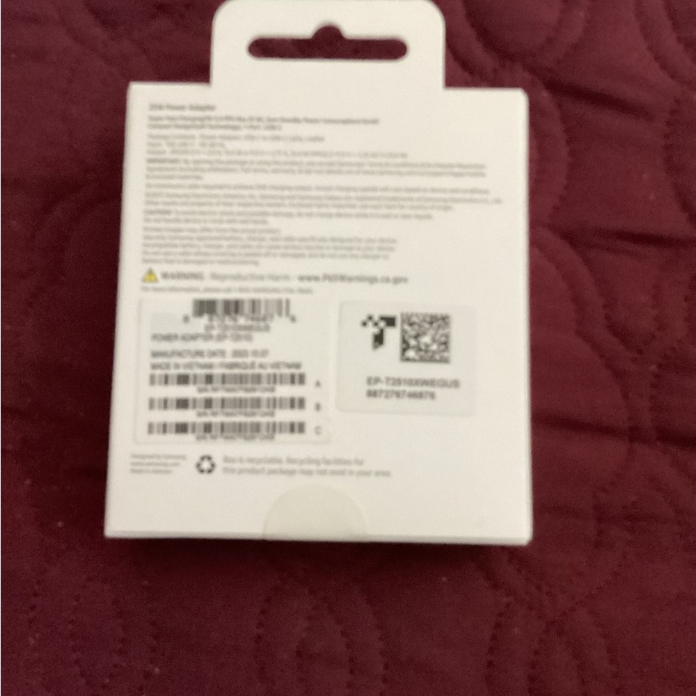 Samsung Charger and USB-C Cable in White - Picture 2 of 2